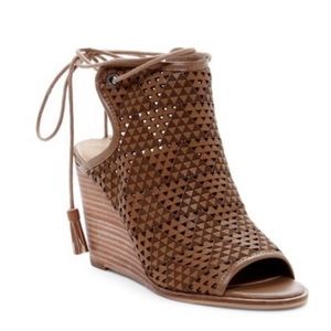 Lucky Brand | Riskee Wedge Sandal